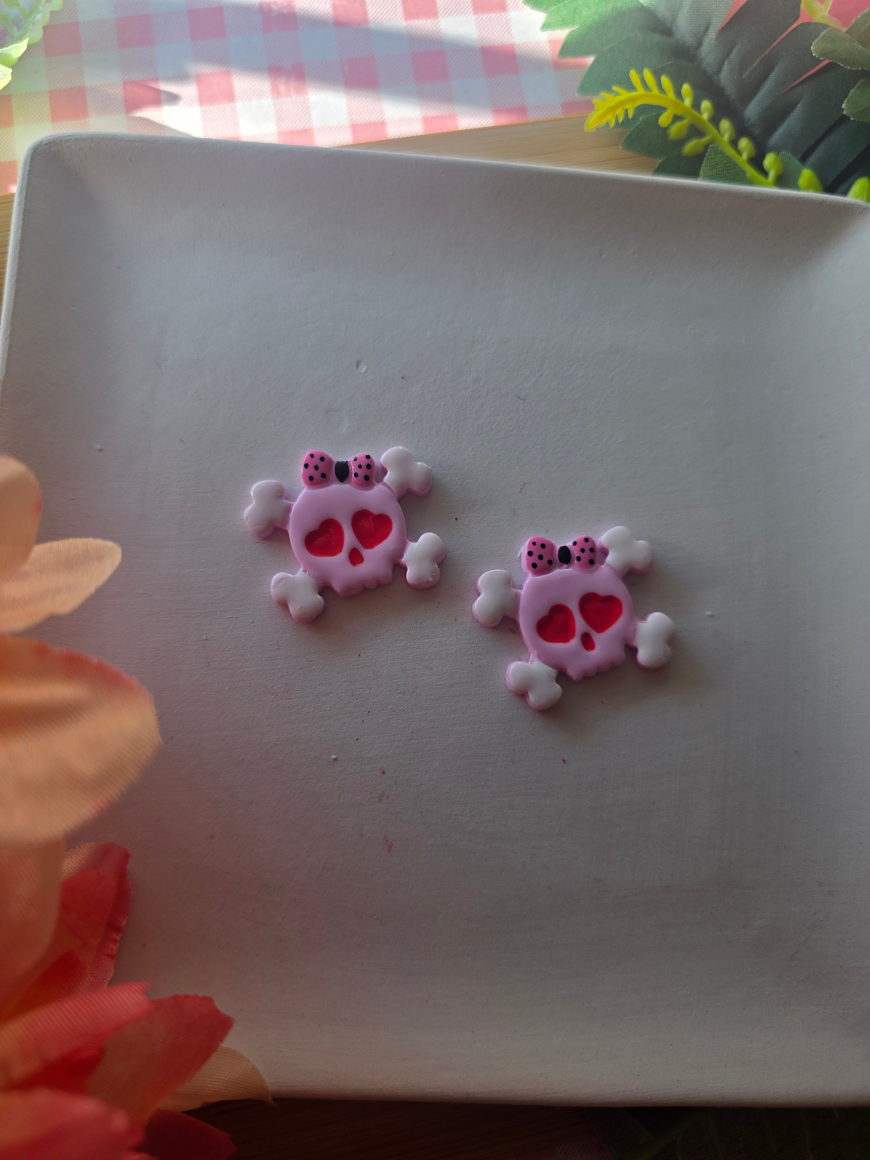 Heary Eyes Skull Valloween Earrings