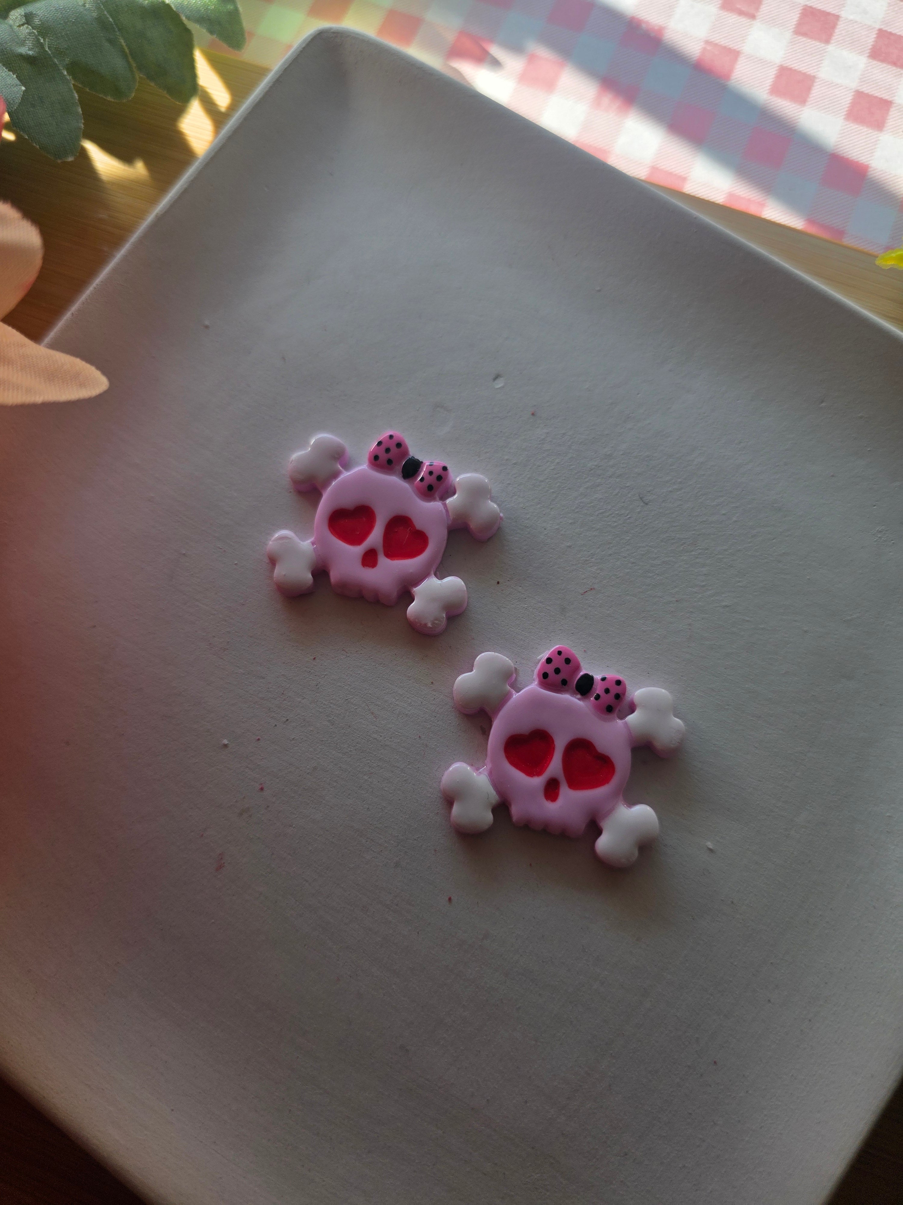 Heary Eyes Skull Valloween Earrings